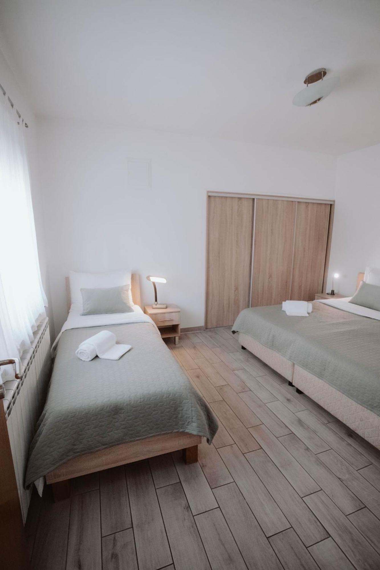 Apartments Peric - Zupanja Eksteriør bilde