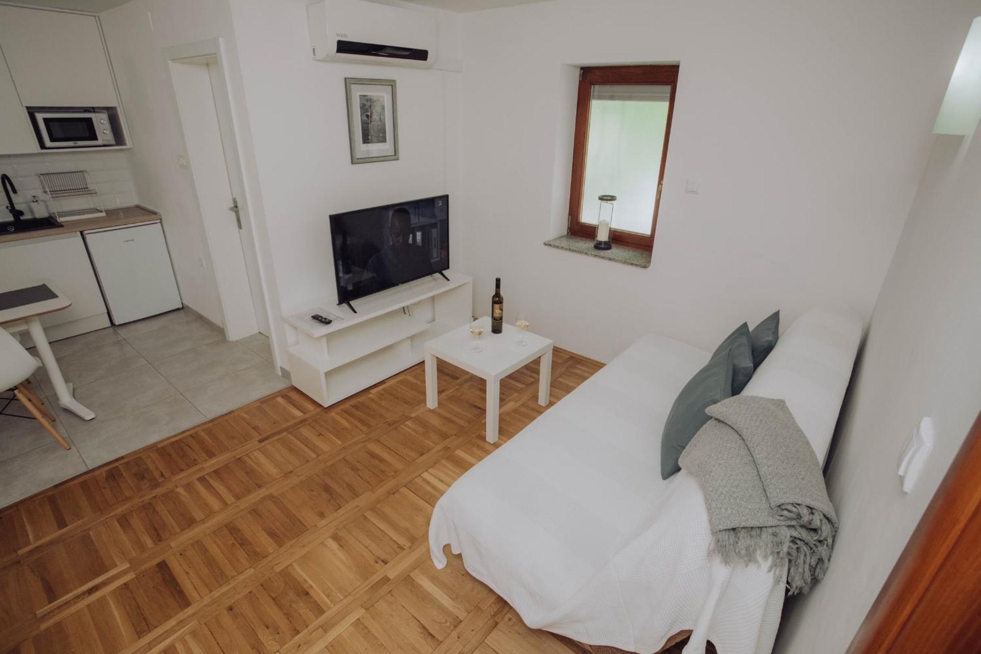 Apartments Peric - Zupanja Eksteriør bilde